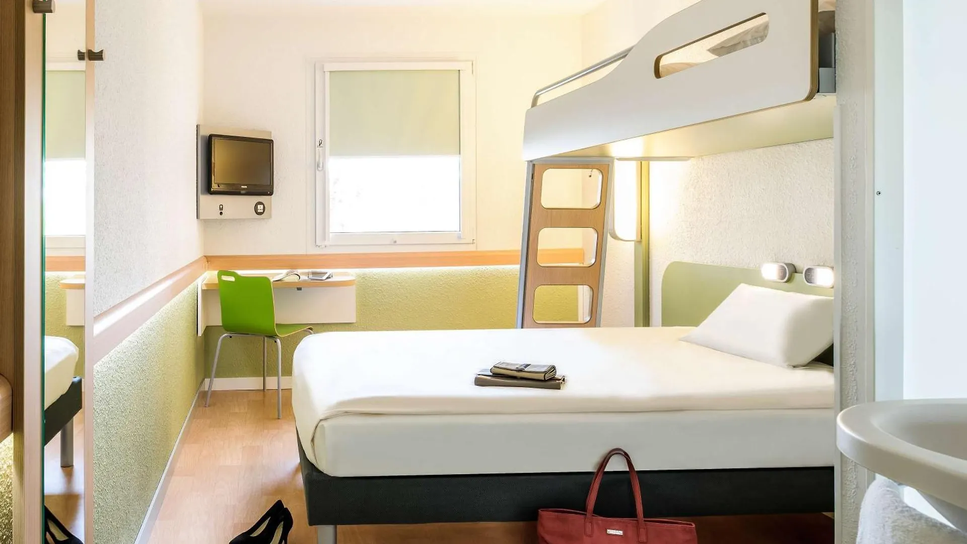 Ibis Budget Roanne Hotel