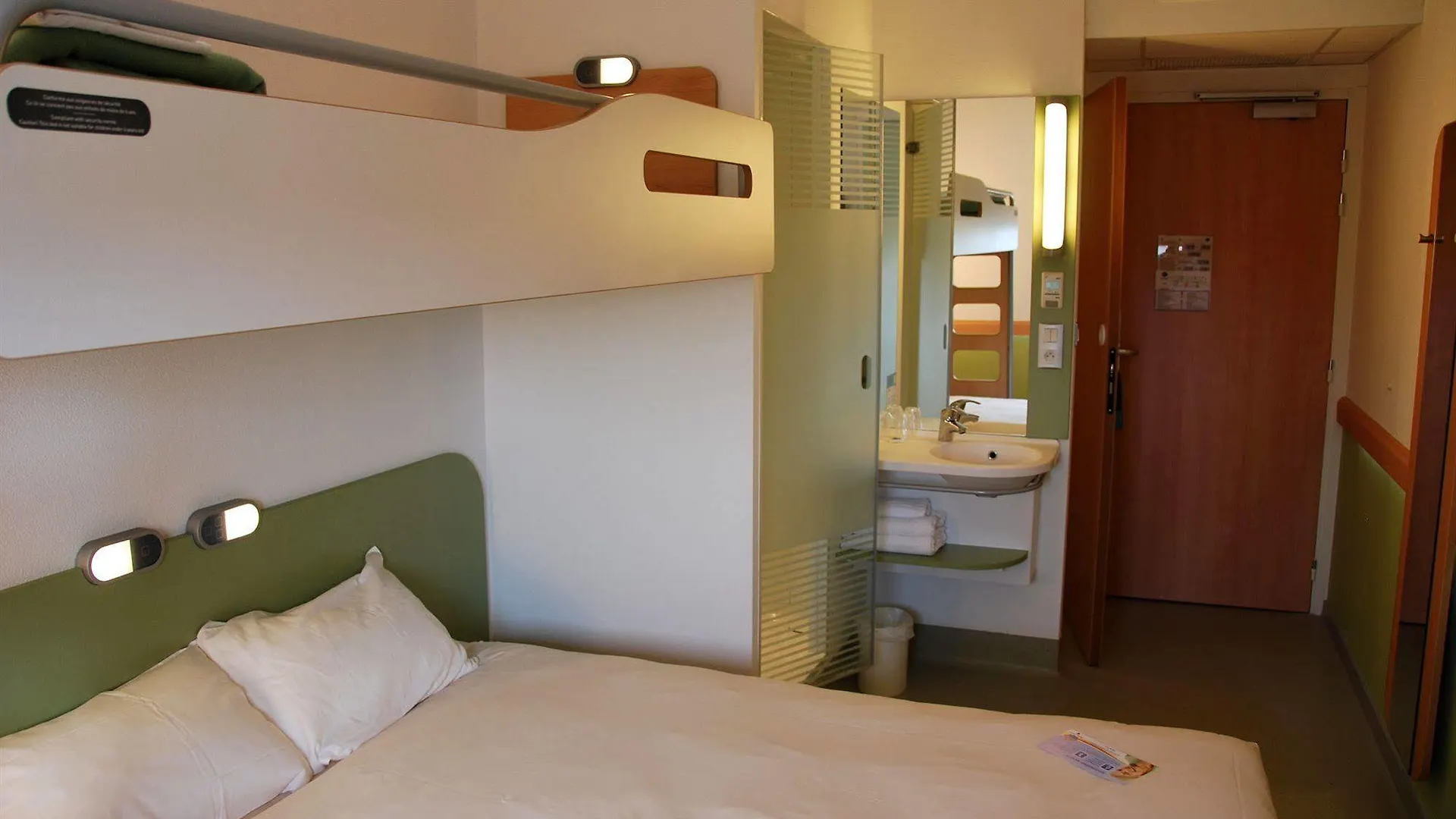 **  Ibis Budget Roanne Hotel France